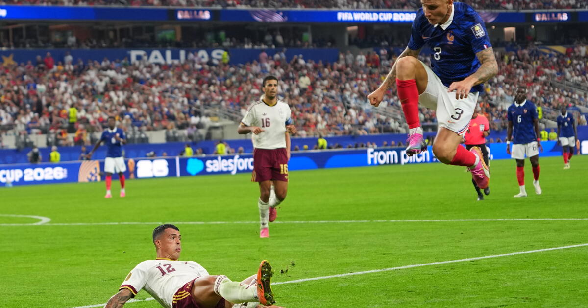 Paris Saint-Germain refuerza la defensa al fichar al lateral izquierdo Lucas Digne del Aston Villa