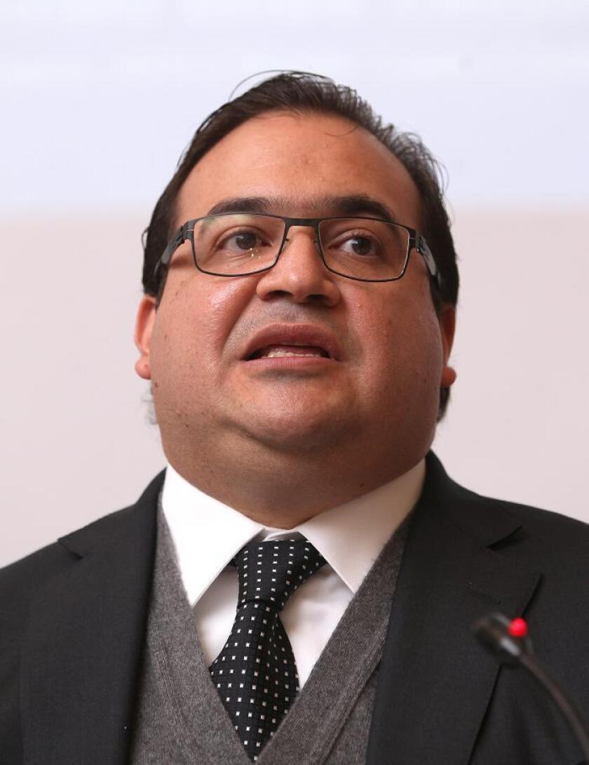 Fotografía del 5 de febrero de 2015 del ex-gobernador del estado mexicano de Veracruz, Javier Duarte. EFE/Alex Cruz/Archivo