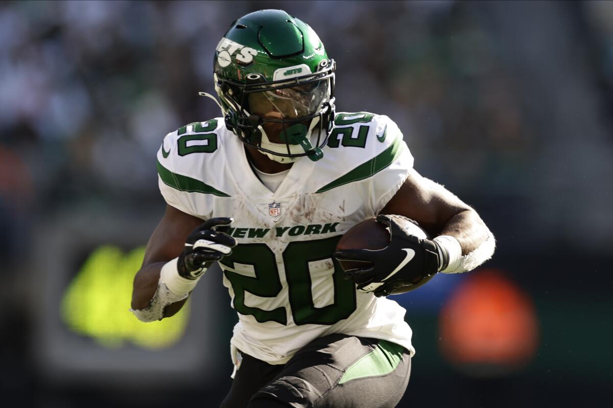 Jets running back Michael Carter struggled in second season