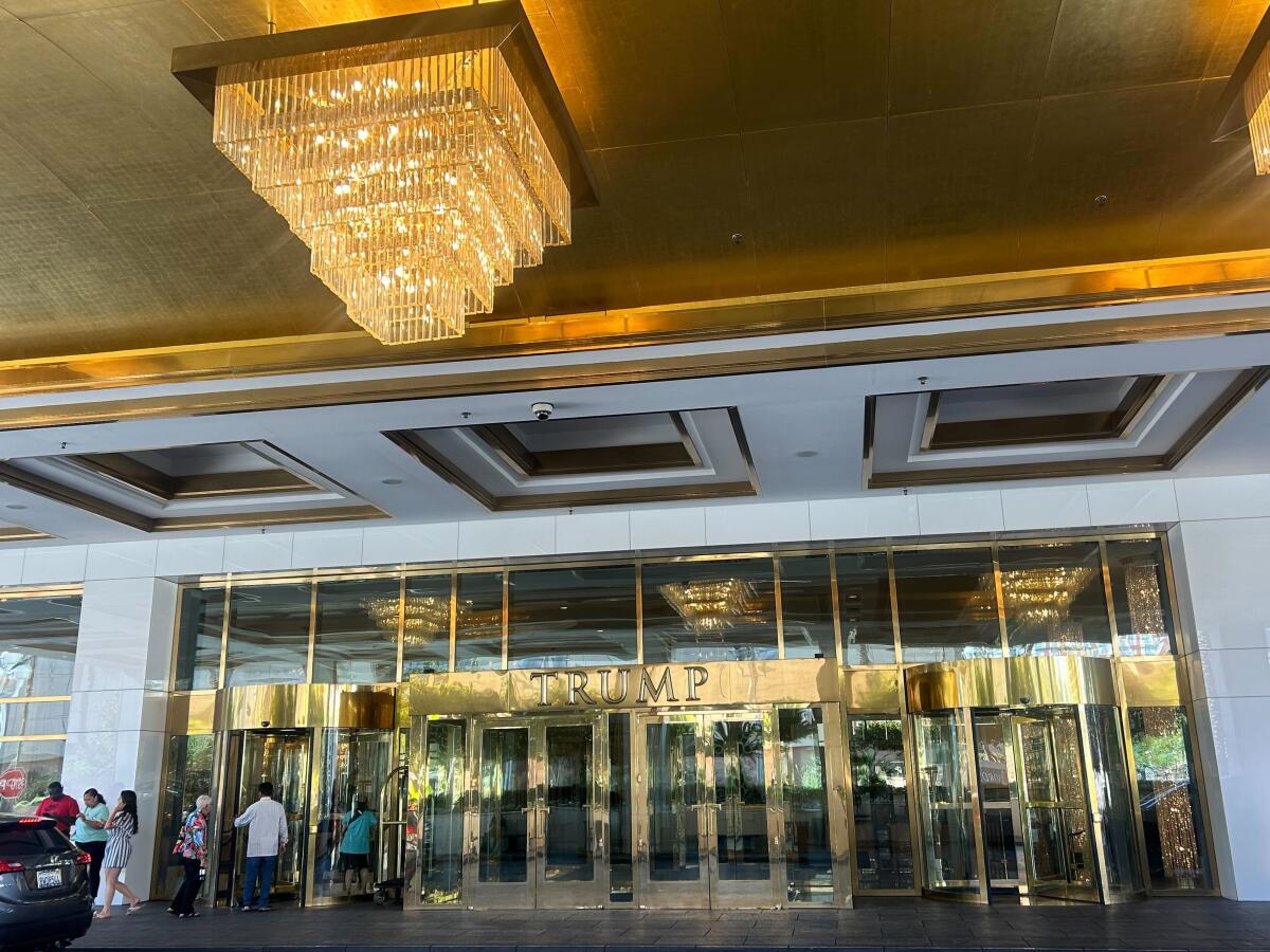 The entrance of the Trump International Hotel Las Vegas