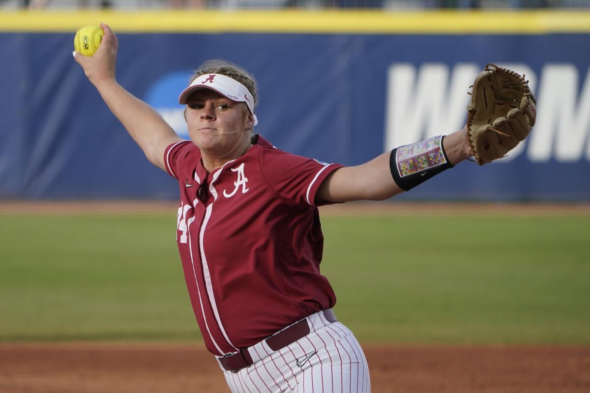 Alabama's Lexi Kilfoyl pitches in the third inning against Florida State.