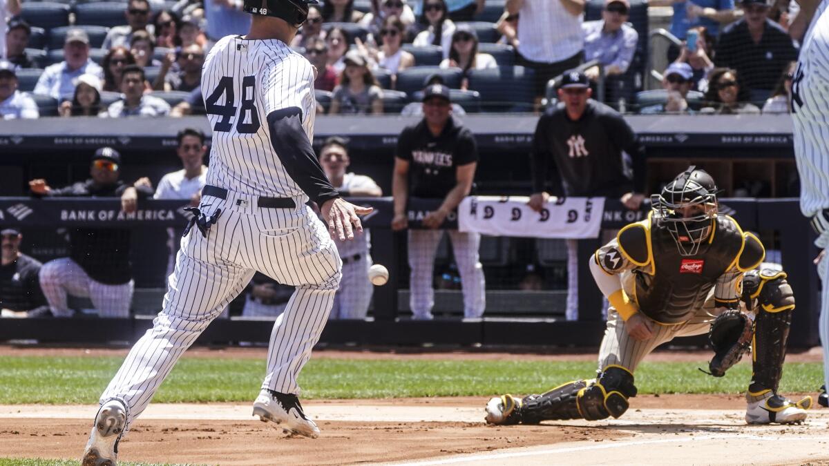 Padres pregame: Brett Sullivan behind the plate, extra catcher