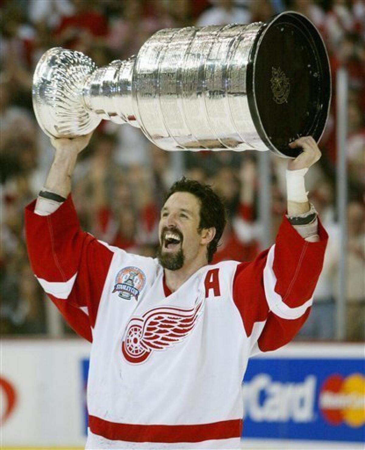 2002 Stanley Cup Final Game 5: Detroit Red Wings 3, Carolina