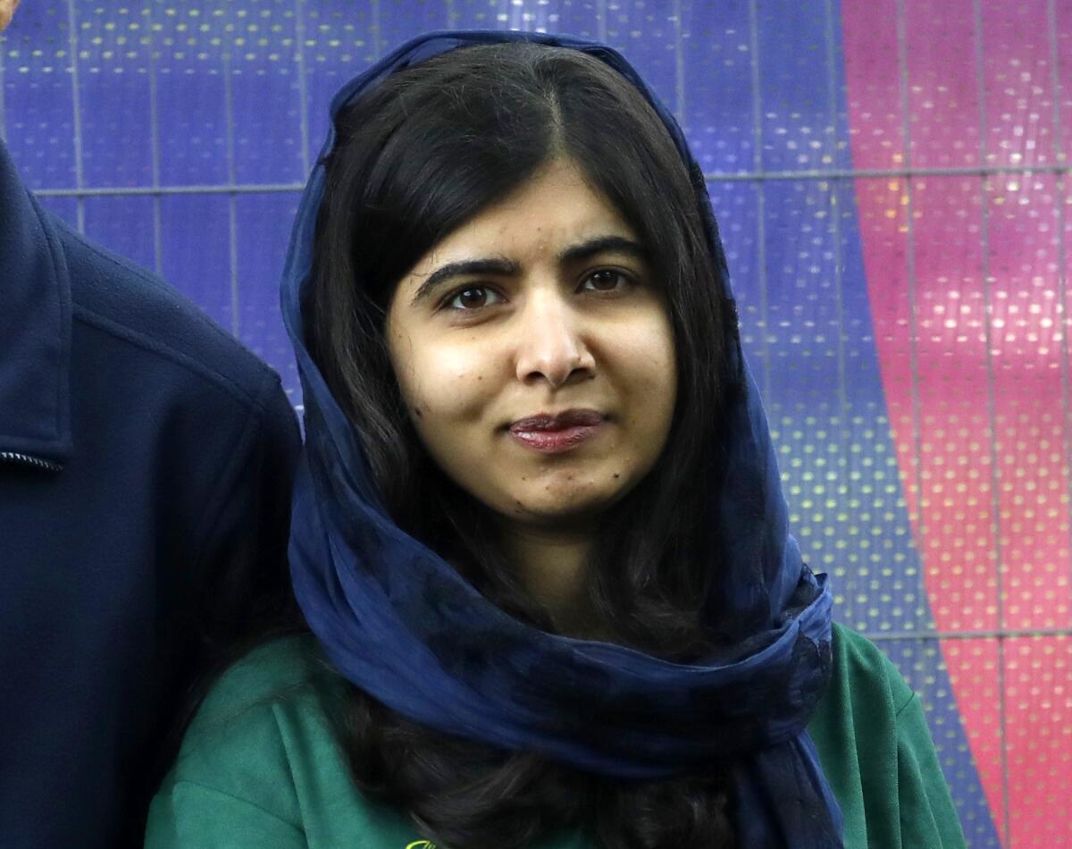 ARCHIVO - Malala Yousafzai, ganadora paquistaní del Premio Nobel de la Paz