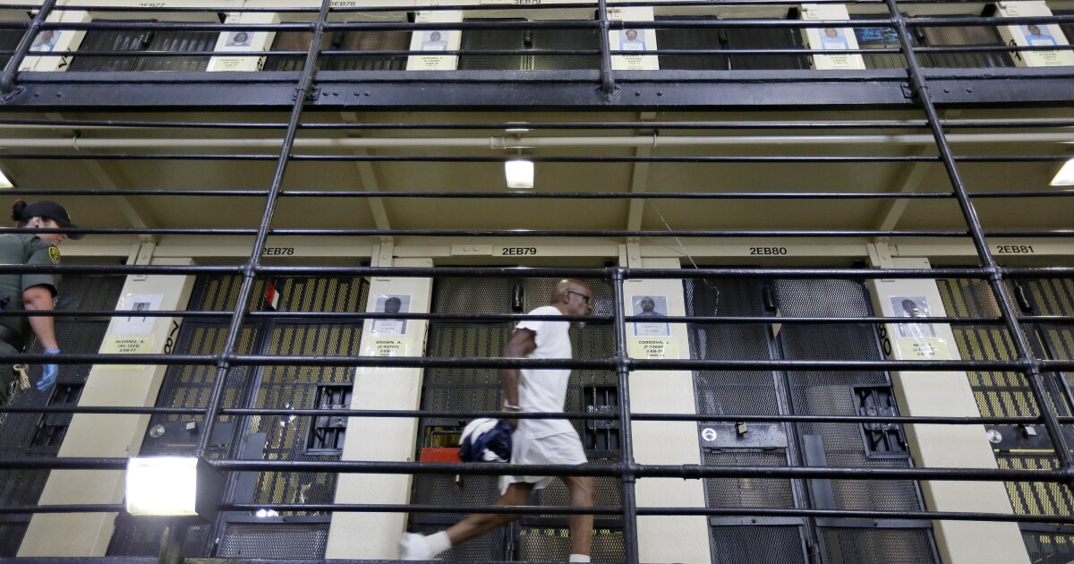 California prisons ignored the warnings before the COVID outbreaks