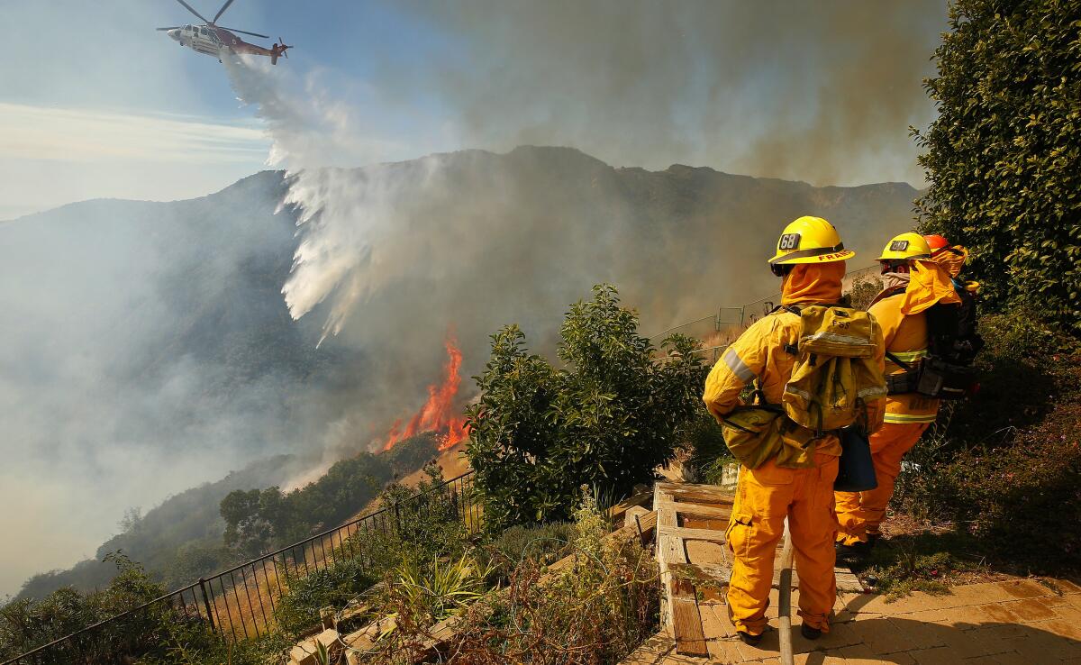 Palisades fire near Palisades Drive in Pacific Palisades