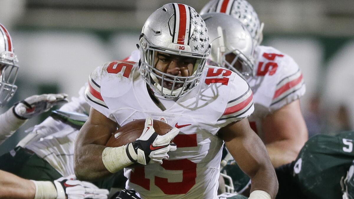 Ohio State running back Ezekiel Elliott carries the ball during last week's victory over Michigan State.