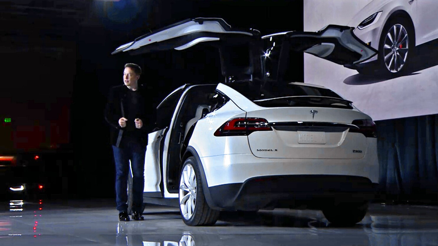 Tesla Model X Buyers Could Get 25 000 Tax Break Los Angeles Times