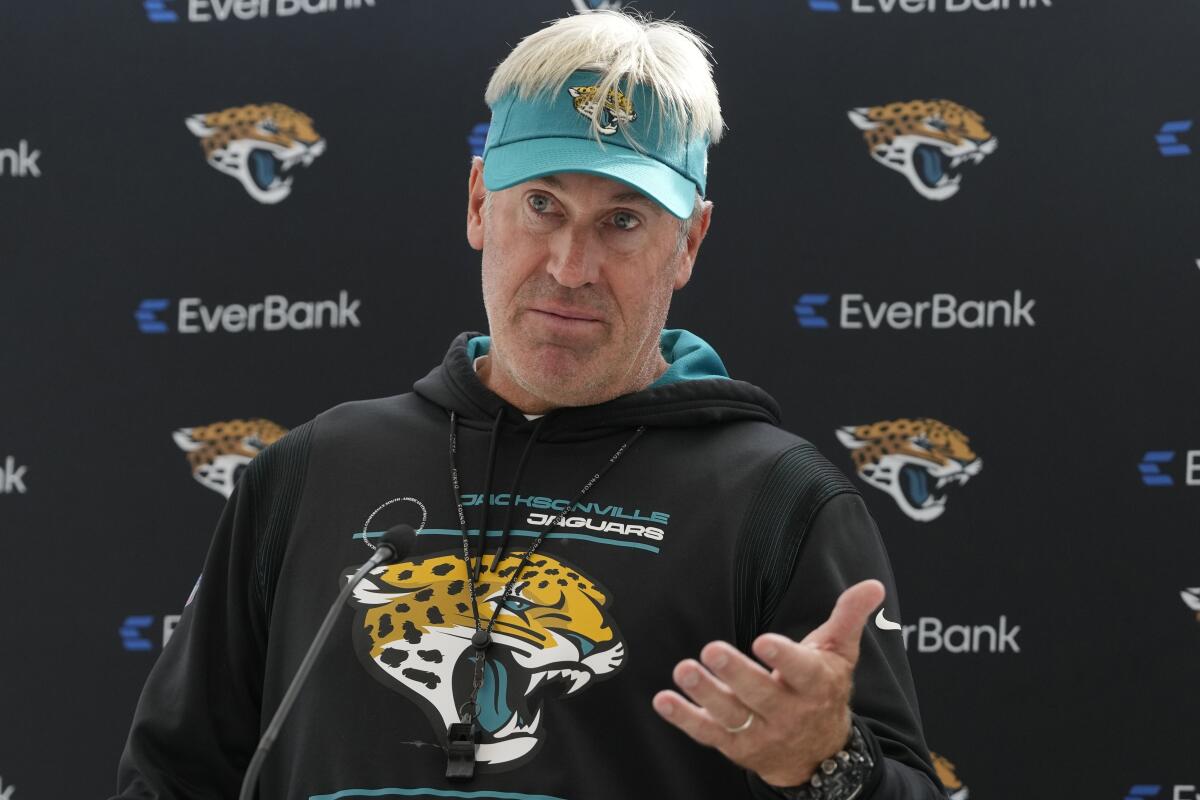 Doug Pederson explains Jaguars' late arrival in London