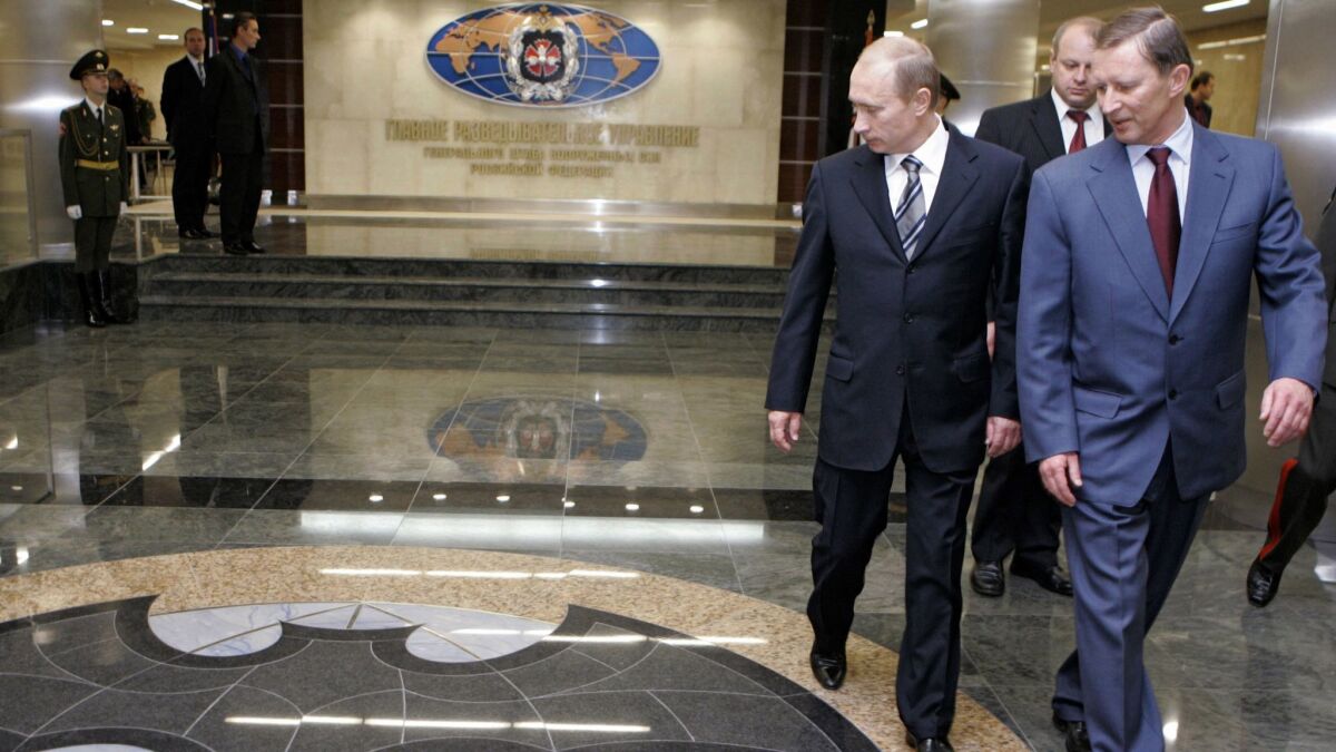 Russian President Vladimir Putin, second from right, at the Moscow headquarters of the Main Intelligence Directorate in 2006.