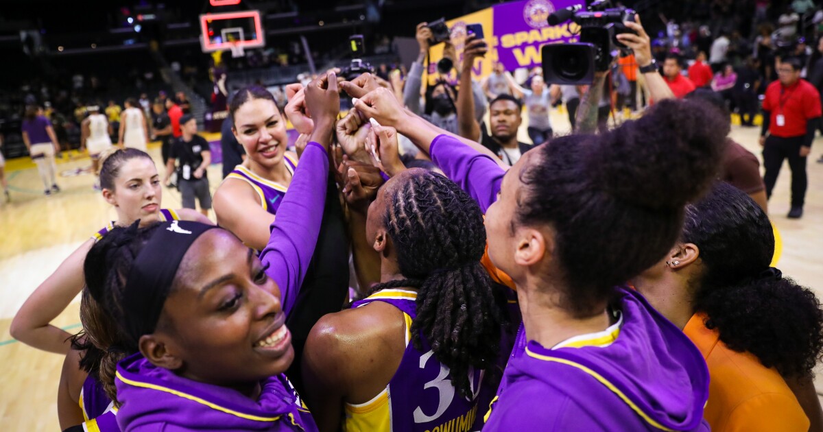 Sparks a battu Dream pour se classer sixième dans la course aux séries éliminatoires de la WNBA
