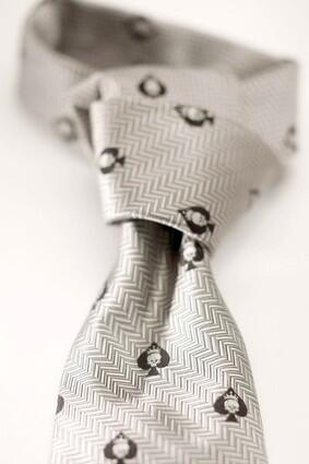 skull necktie