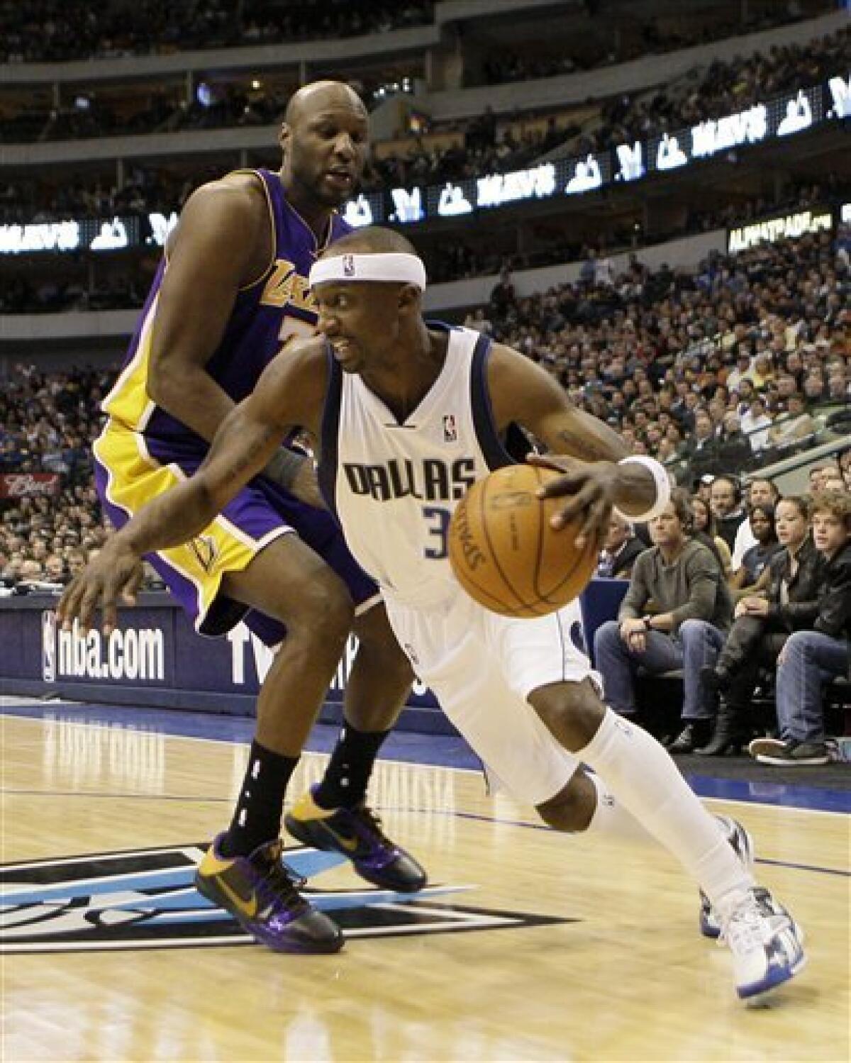 LA Lakers beat Dallas Mavericks minus Kobe Bryant again, NBA