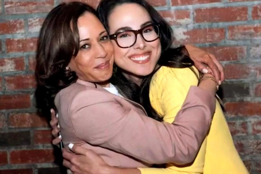 Kamala Harris with niece Meena Harris.