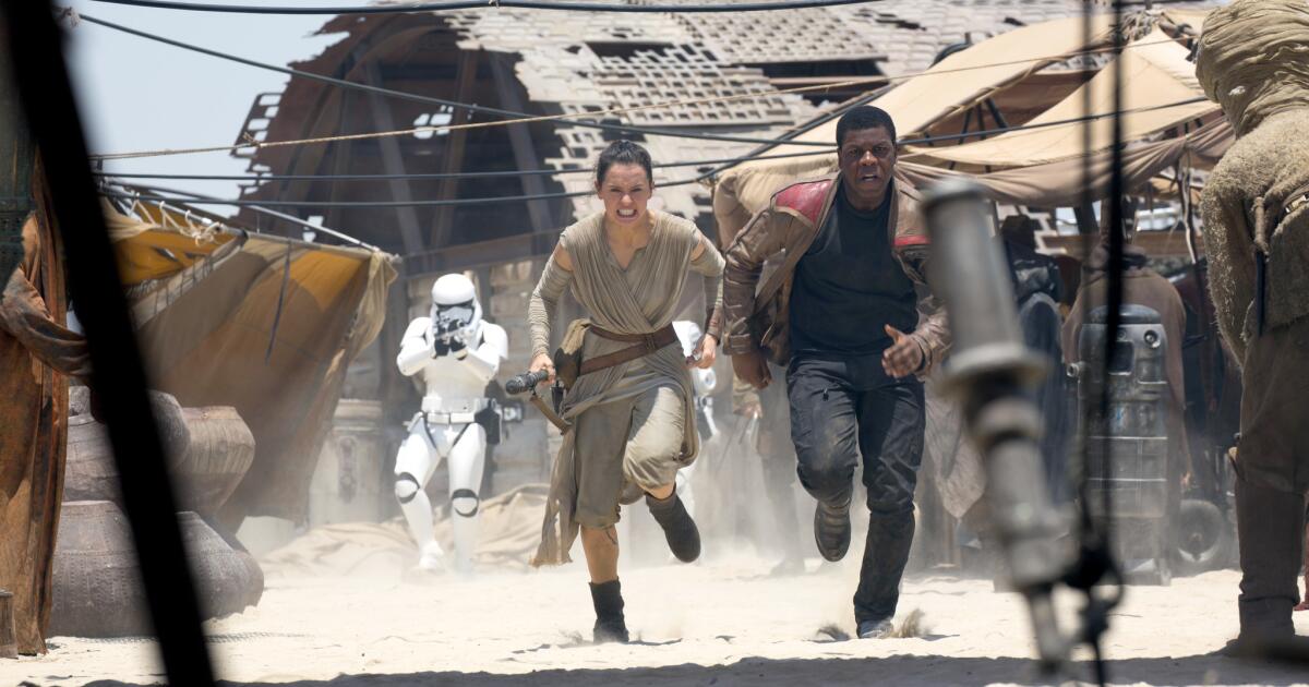 'Star Wars: The Force Awakens' now holds record for largest opening weekend ever