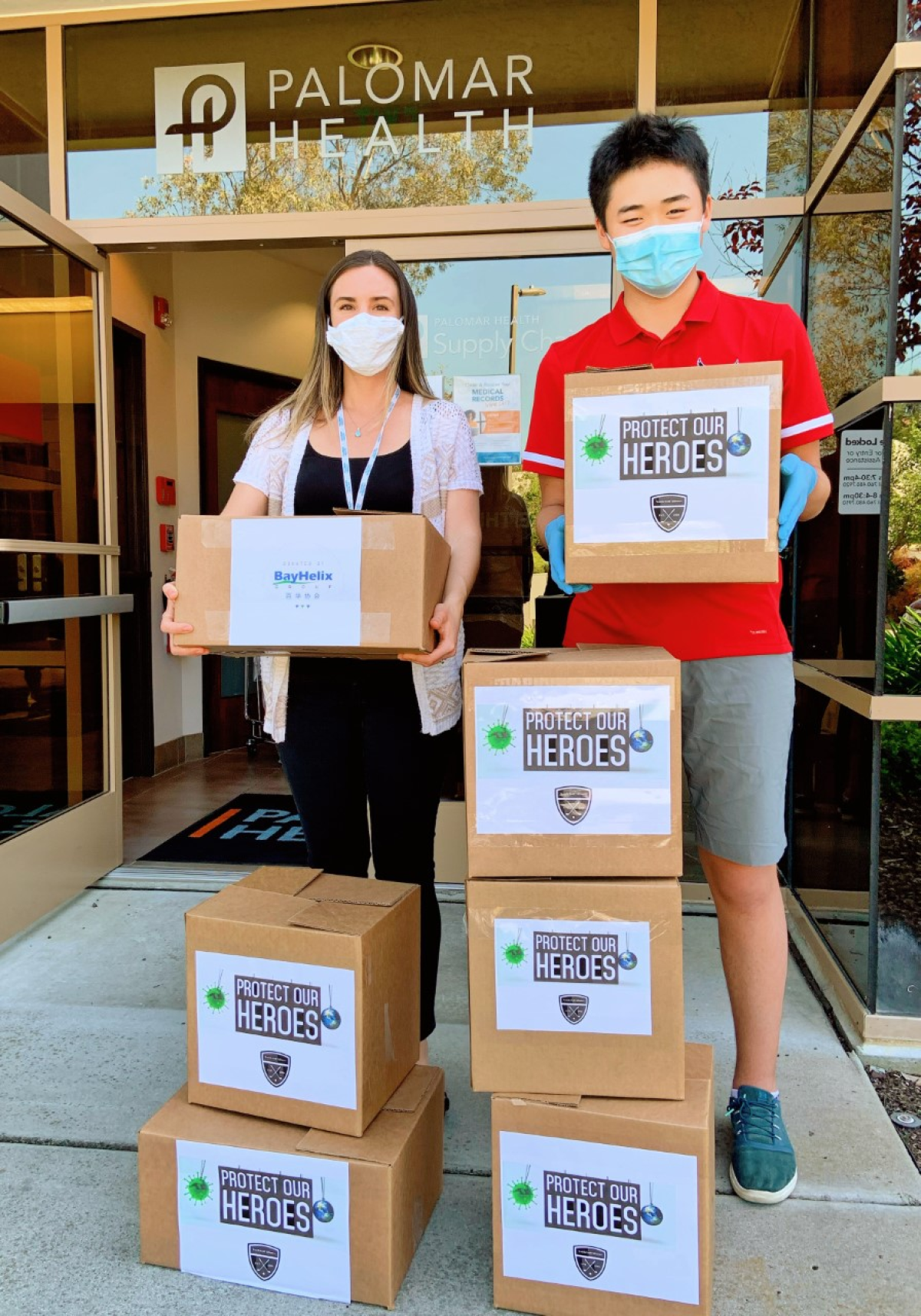 Spencer Zhang, representing Youth Golf Alliance, delivers 1,000 PPEs to Palomar Health. Contact him at youthgolfalliance@gmail.com if you would like to participate.