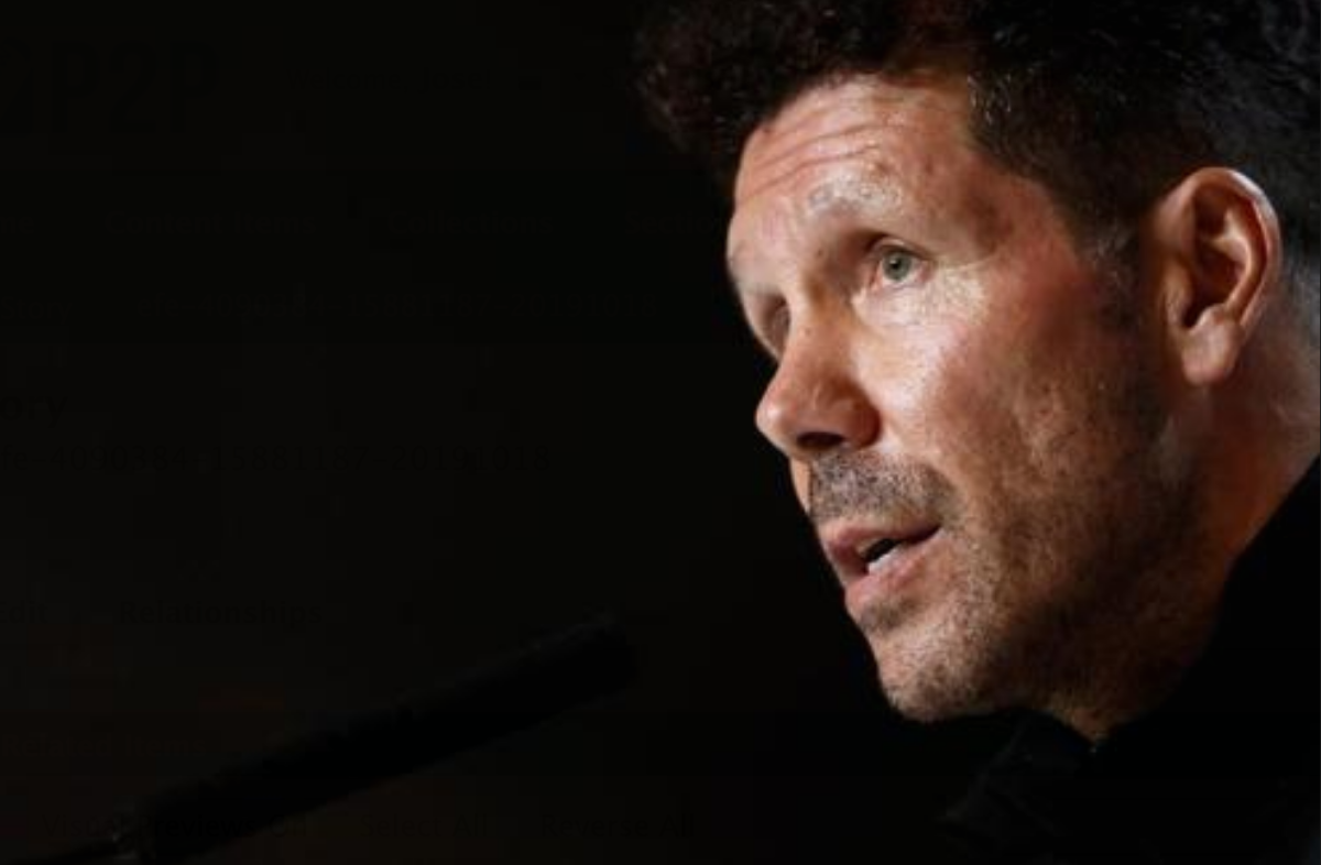 El técnico del Atlético de Madrid, Diego Simeone, "El Cholo", este viernes, durante la rueda de prensa previa al entrenamiento de su equipo en Majadahonda. EFE/Mariscal