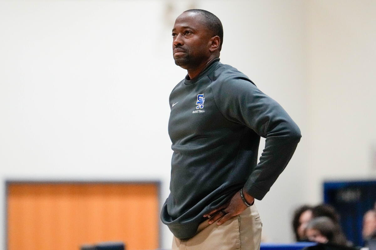 Santa Margarita basketball coach Justin Bell guided his team to the Trinity League tournament championship.