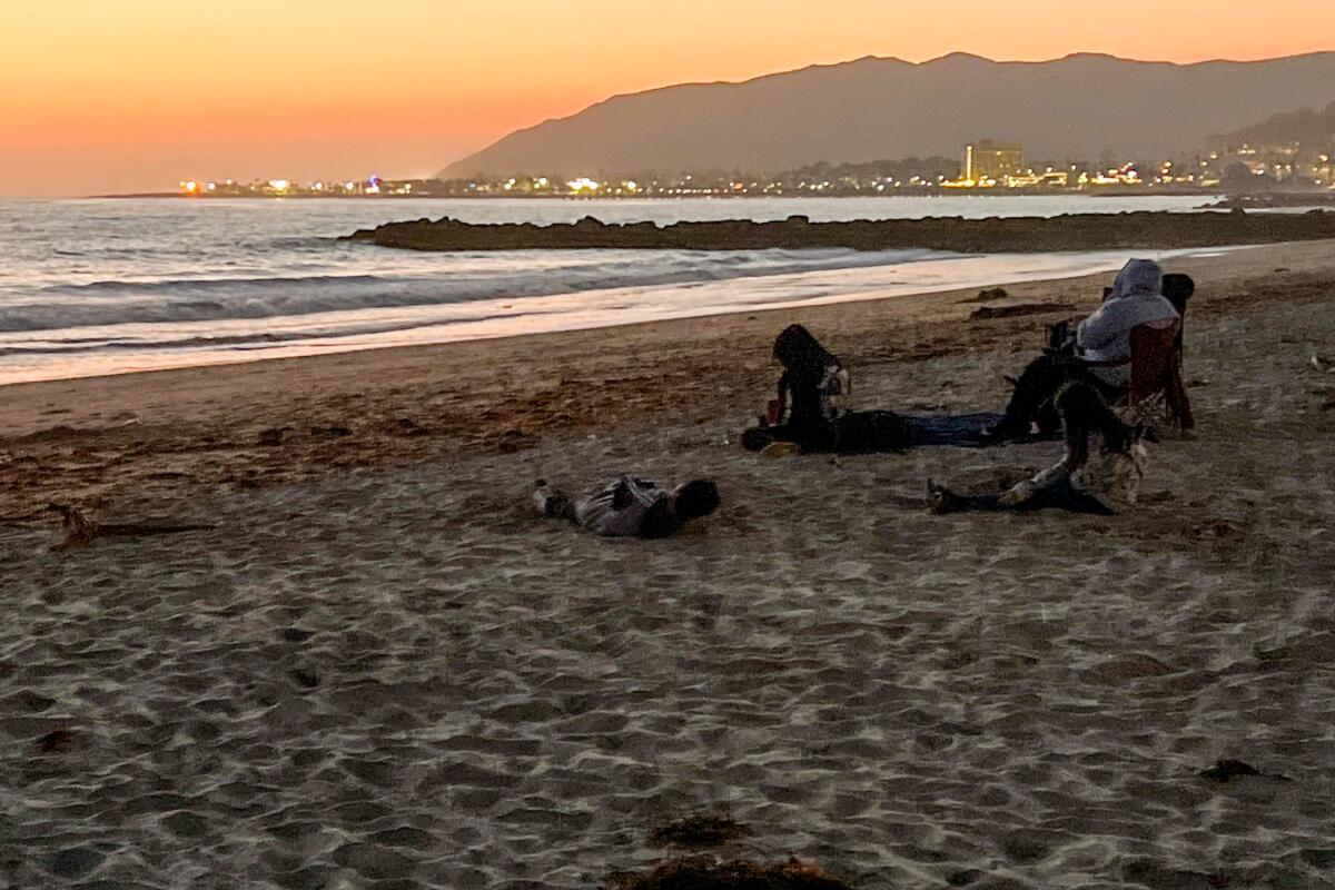 A view of Sunset Pierpoint Beach.