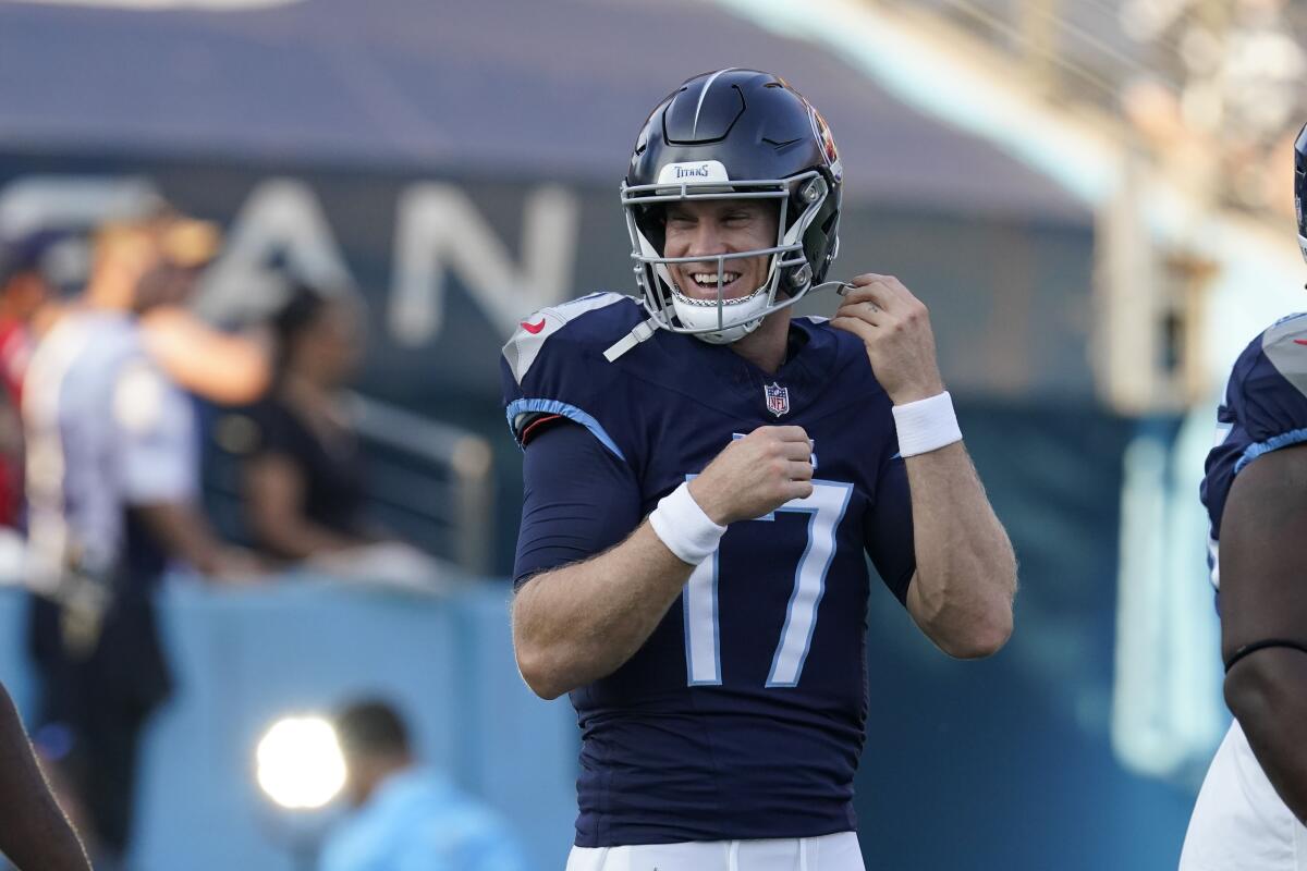 Titans coach says he hasn't seen enough to pick Willis or Levis as  Tannehill's backup - The San Diego Union-Tribune