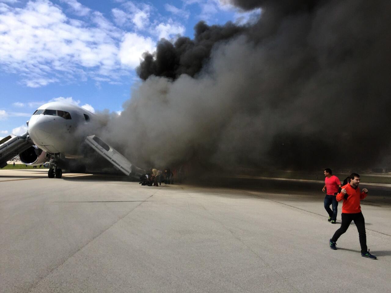 Florida passenger jet fire