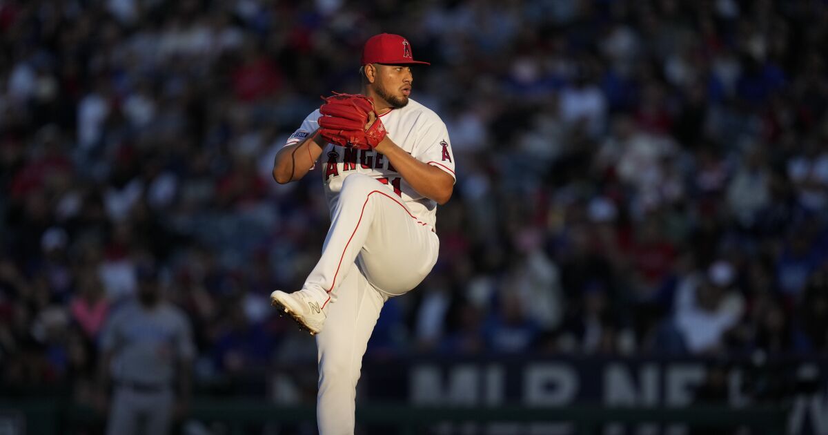Jaime Barría solid on the mound as Angels beat Cubs