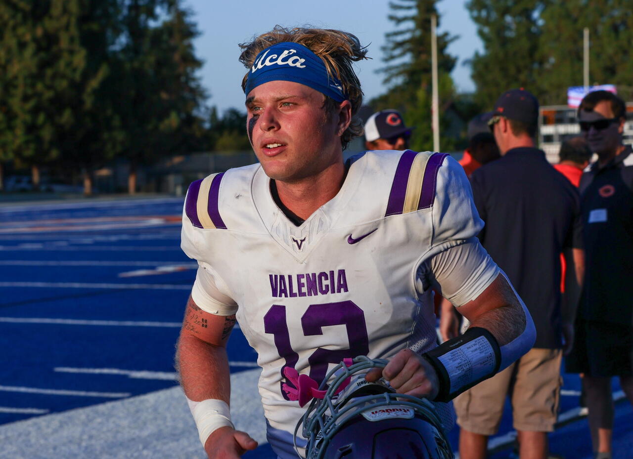 Running back Brian Bonner of Valencia has helped his team to a 2-0 start.