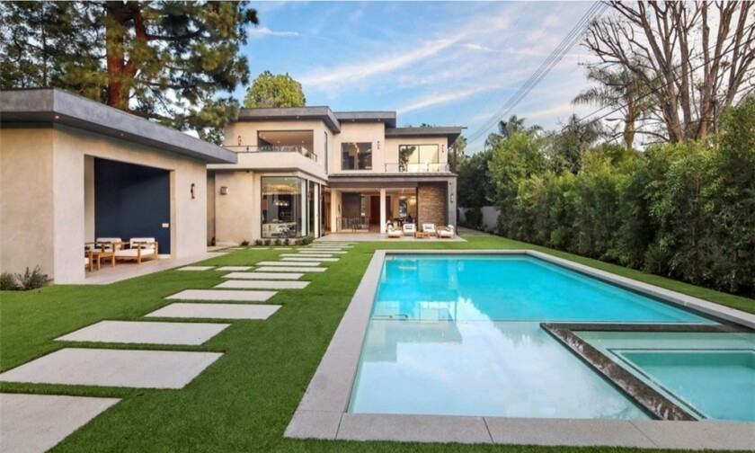 Nba Vet Zach Randolph Scores Encino Mansion With Basketball Court The San Diego Union Tribune