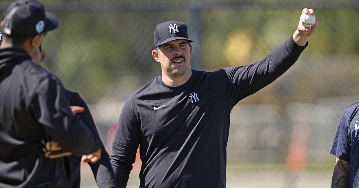 Carlos Rodon roughed up in spring training debut for Yankees