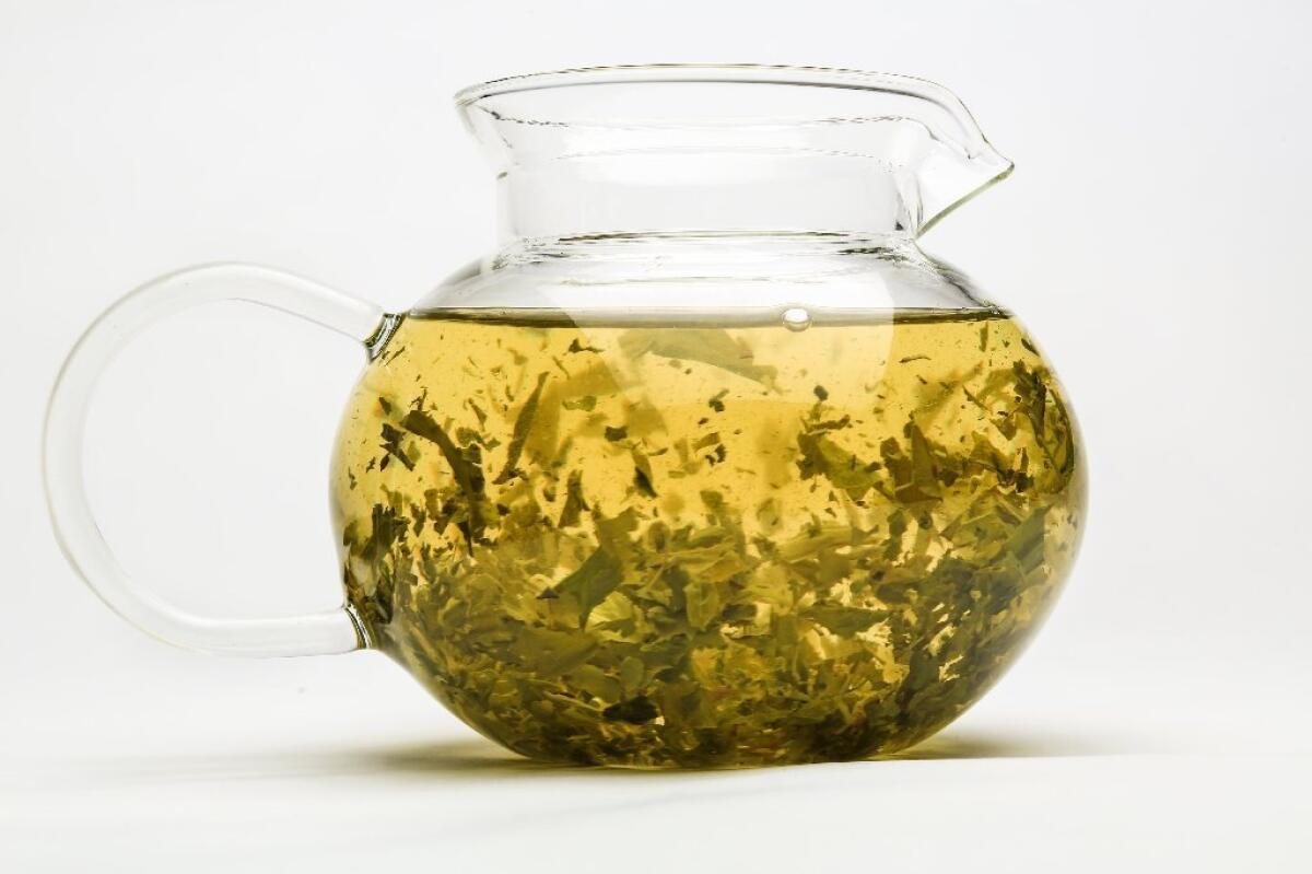 One of the antioxidants in green tea appeared to reduce the effectiveness of the beta blocker nadolol in a new study.
