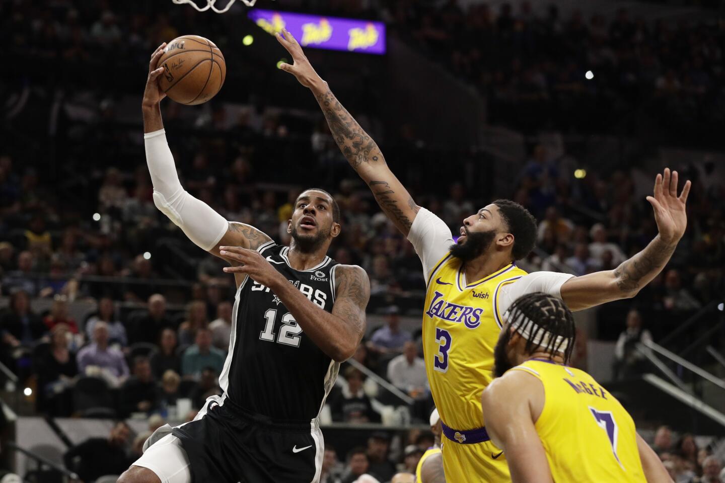 NBA: Spurs win ninth straight game with big victory over Los Angeles Lakers, Basketball News