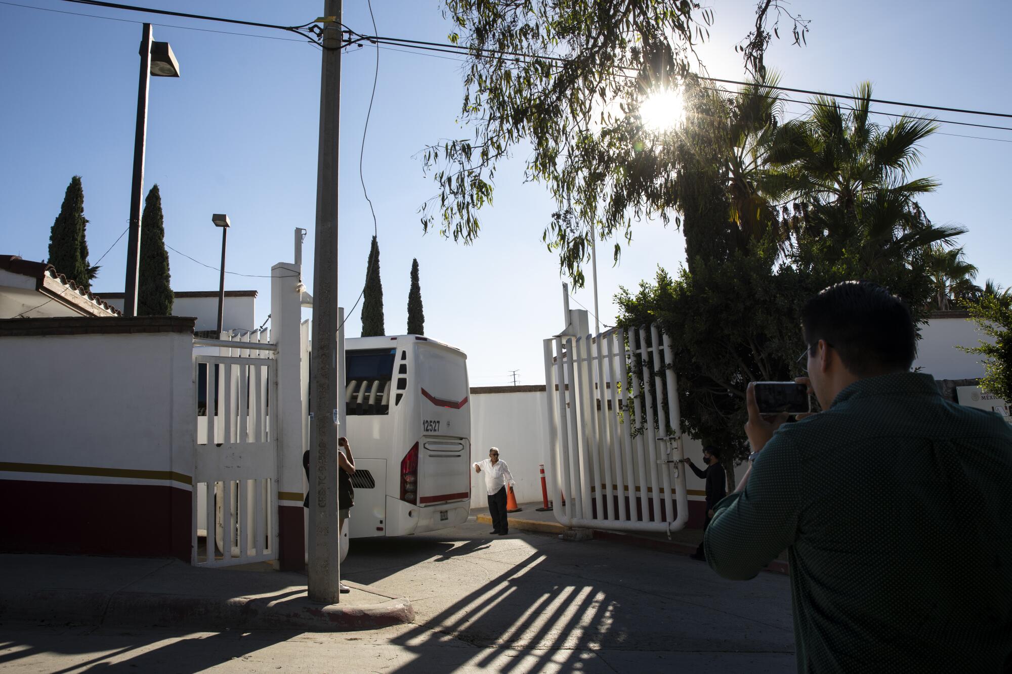 Familia de estadounidense preso en Venezuela teme por salud - San Diego  Union-Tribune en Español