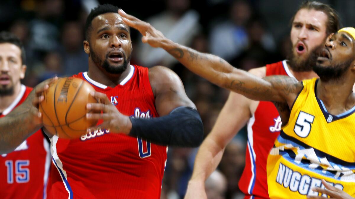 Clippers hang on to beat Nuggets 109-104 for 6th win in row