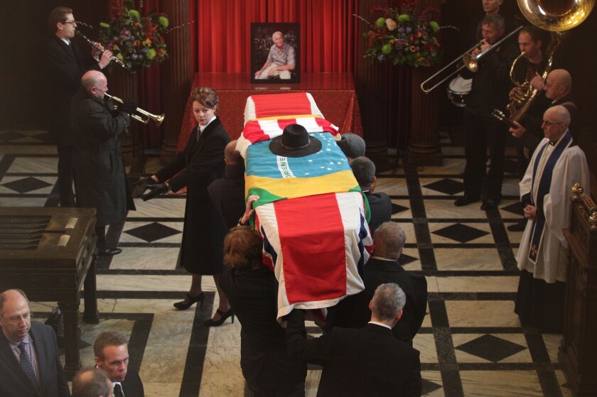 A Flashy Funeral For Great Train Robber Ronnie Biggs Los