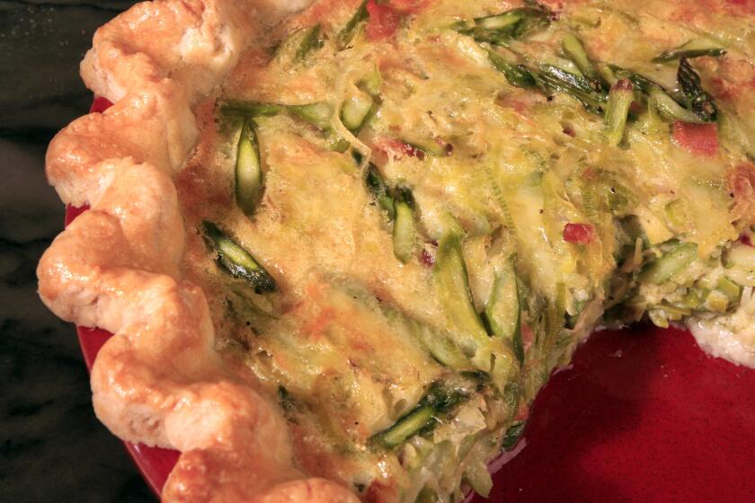 Recipe: Quark tart with asparagus