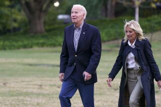 Biden dice estar "decepcionado" ante la decisión del Tribunal sobre DACA