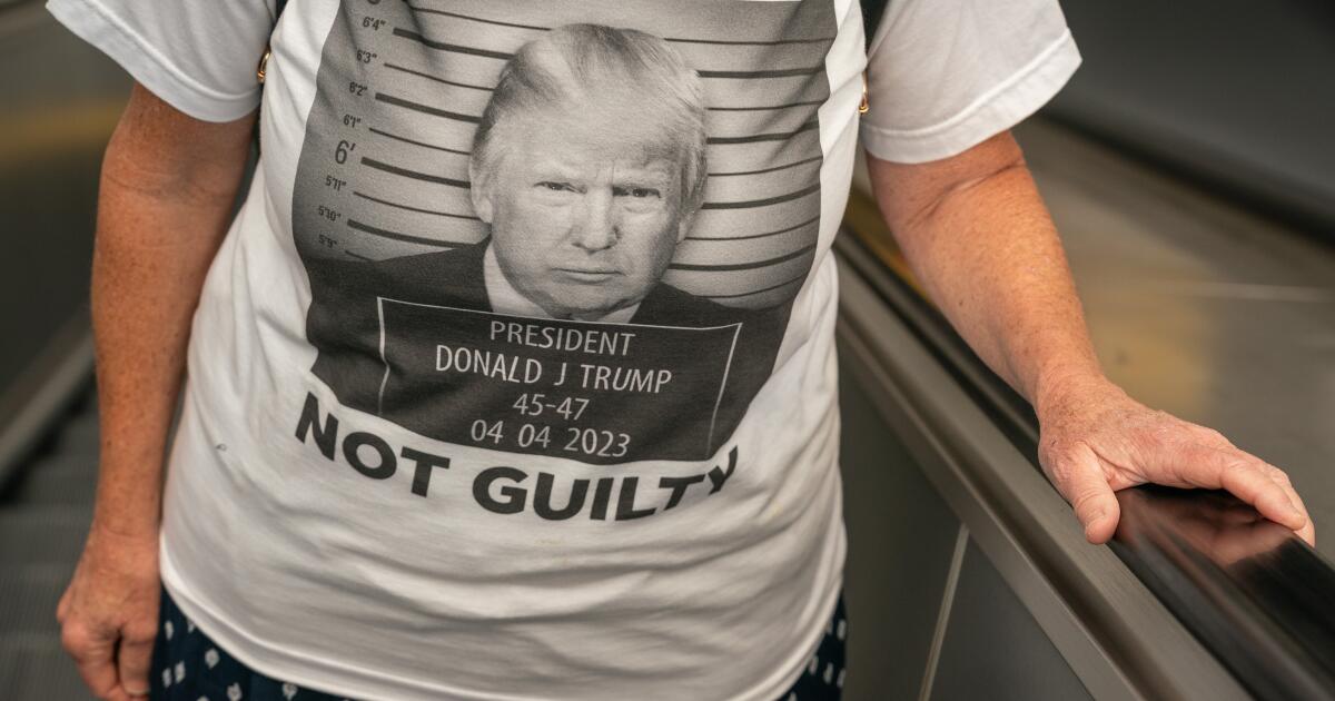 Kaliforniya GOP, anti-demokratik Trumpizm'i korkutucu bir şekilde sergiledi