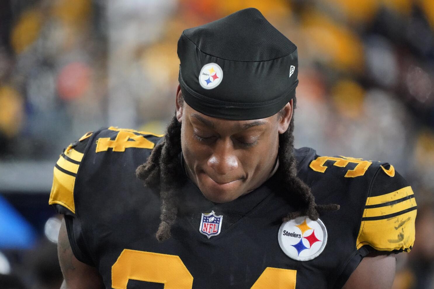 Steelers again wear throwback uniforms that should be thrown back