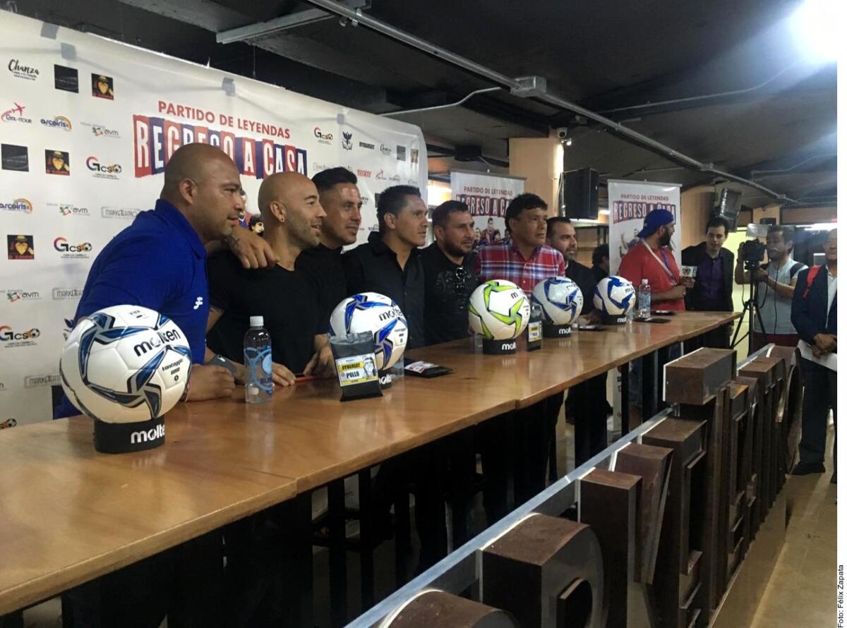 Con el deseo de que los Potros del Atlante vuelvan a relinchar en la Ciudad de México, el partido de leyendas Regreso a Casa entre el club azulgrana y Cruz Azul fue presentado hoy