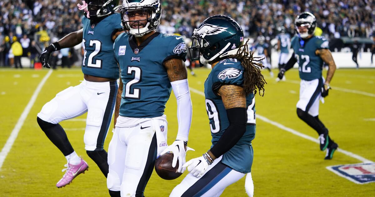 Eagles take 3rd 6-0 start in franchise history into off week - The