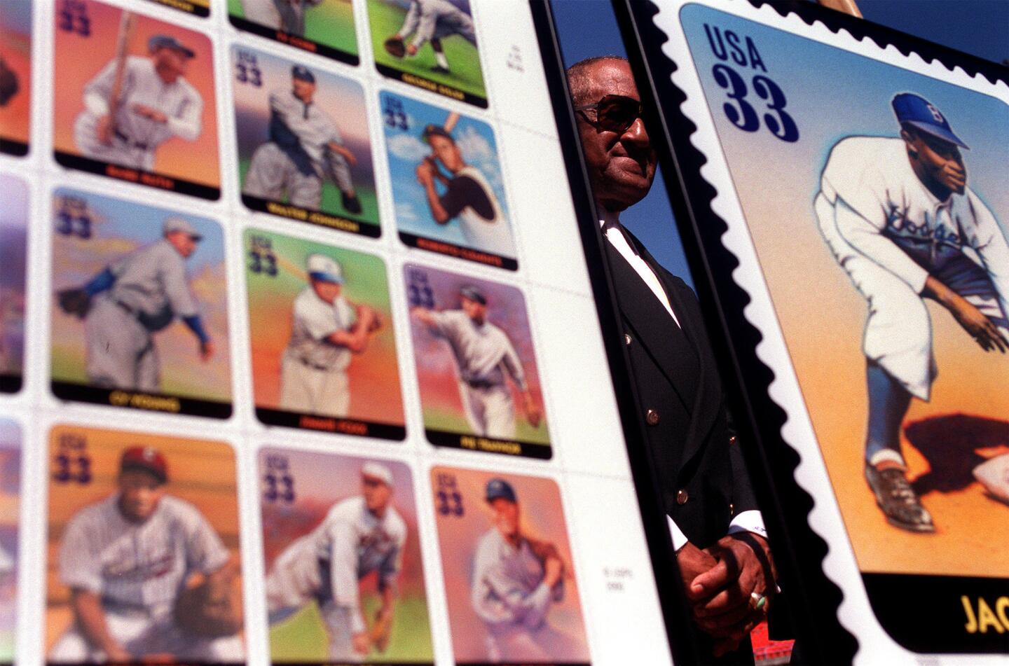 Don Newcombe, Jackie Robinson stamp