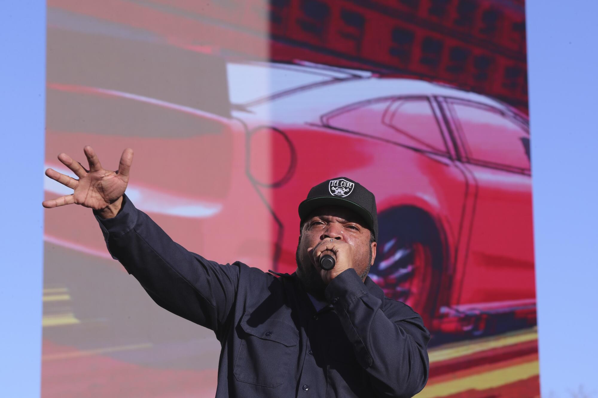 Rapper Ice Cube performs at the Busch Light Clash At The Coliseum