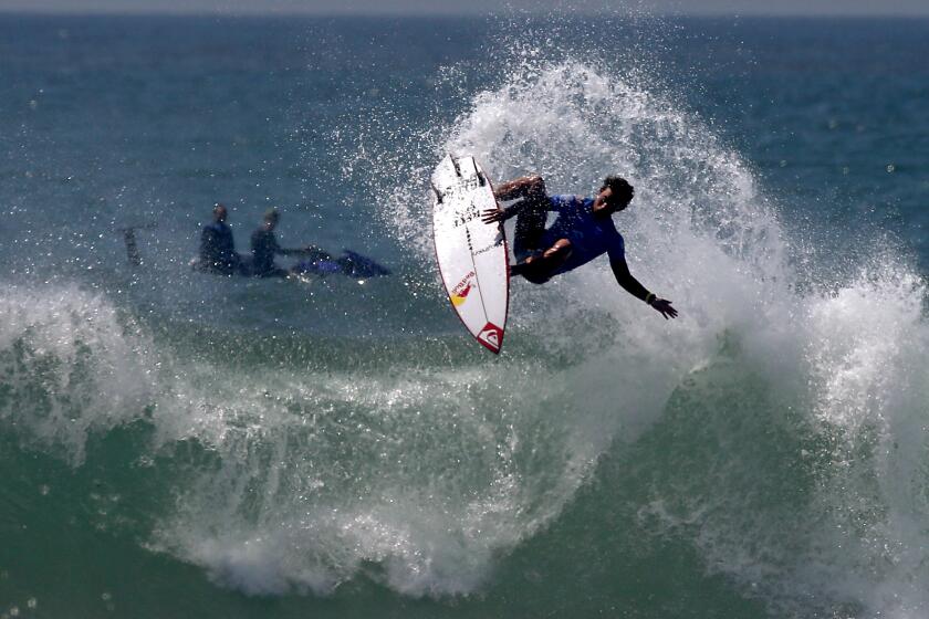 132388San Clemente, CA - California surfer Griffin Colapinto gets airboprne while competing in the WSL Rip Curl Surfing Finals at San Clemente on Saturday, Sep. 9, 2023. September 09: in San Clemente on Saturday, Sept. 9, 2023 in San Clemente, CA. (Luis Sinco / Los Angeles Times)