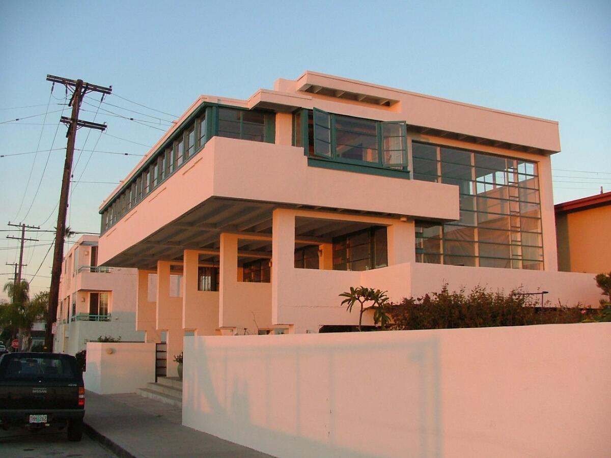 A photo of the historic Lovell house in Newport Beach.