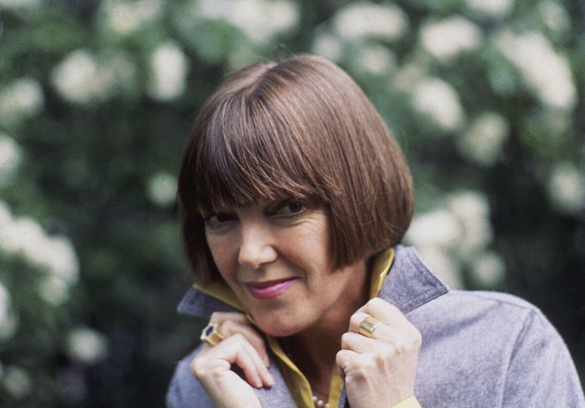 Mary Quant, designer who dressed up the Swinging ’60s, dies at 93 ?url=https%3A%2F%2Fcalifornia times brightspot.s3.amazonaws.com%2Fa5%2F5e%2Fbd8226b444eb8933c52dc6c604a8%2Fbritain honors list 49498 - Mary Quant, designer who dressed up the Swinging ’60s, dies at 93