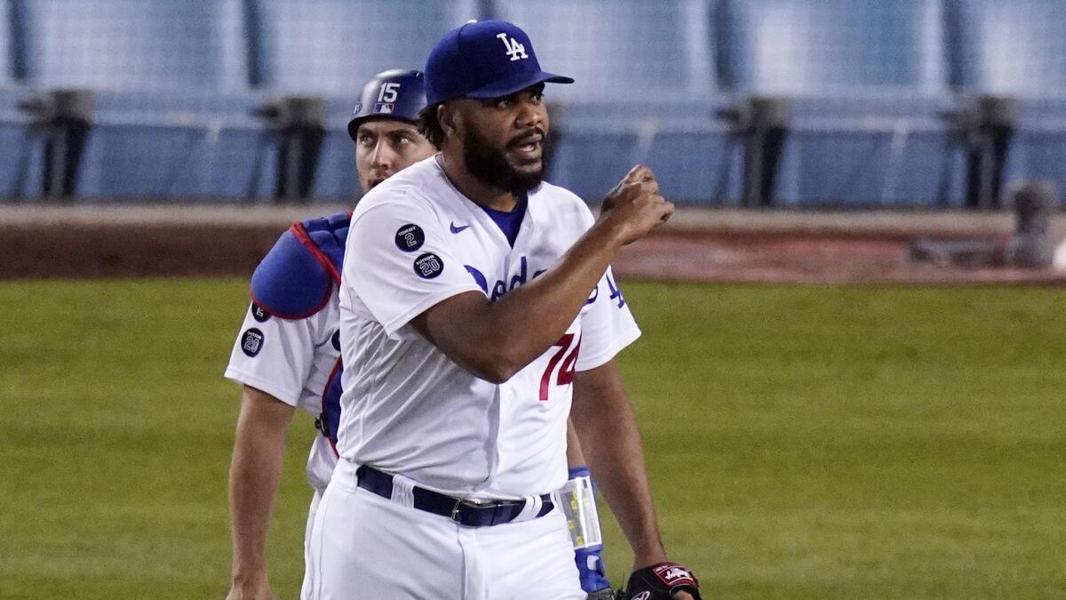 Amid major league-best 16-game hit streak, Rockies' Charlie