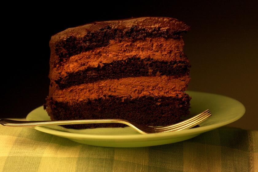 Beatrice De Gea x23332 -- - SOS.CAKE-Nick and Steph's chocolate cake.
