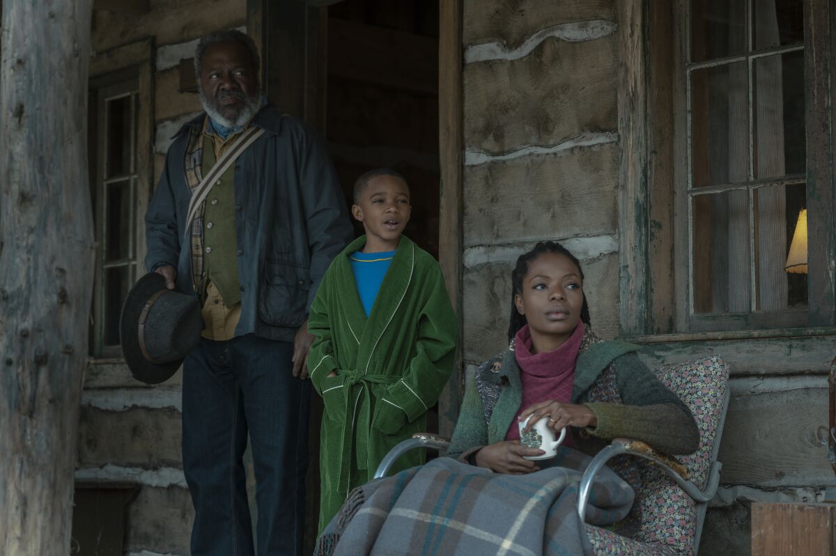 Frankie Faison, Da'mauri Parks and Marsha Stephanie Blake on a porch in "I'm Your Woman."