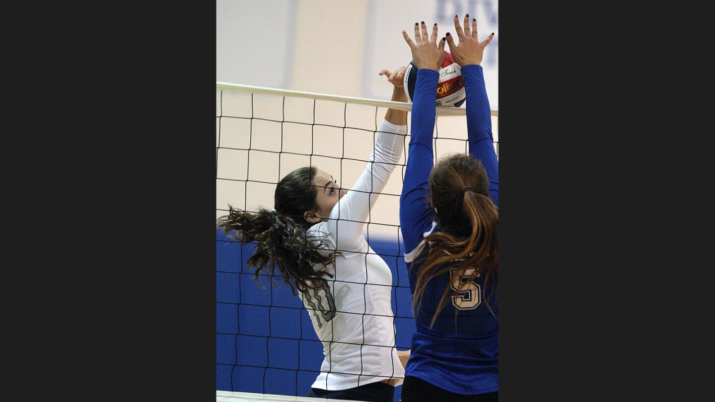 Photo Gallery: Burbank vs. Crescenta Valley girls' volleyball