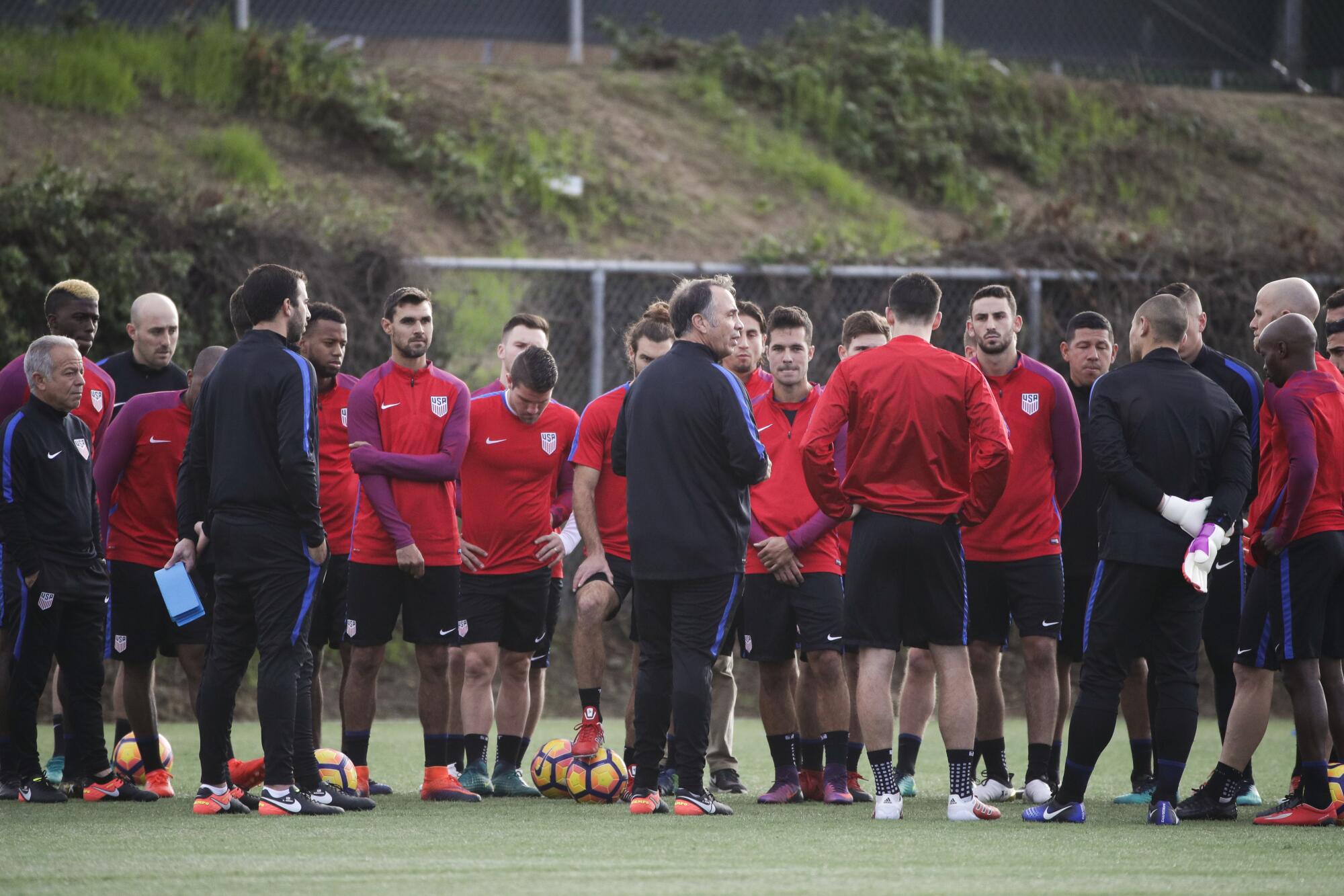 Coach Bruce Arena,